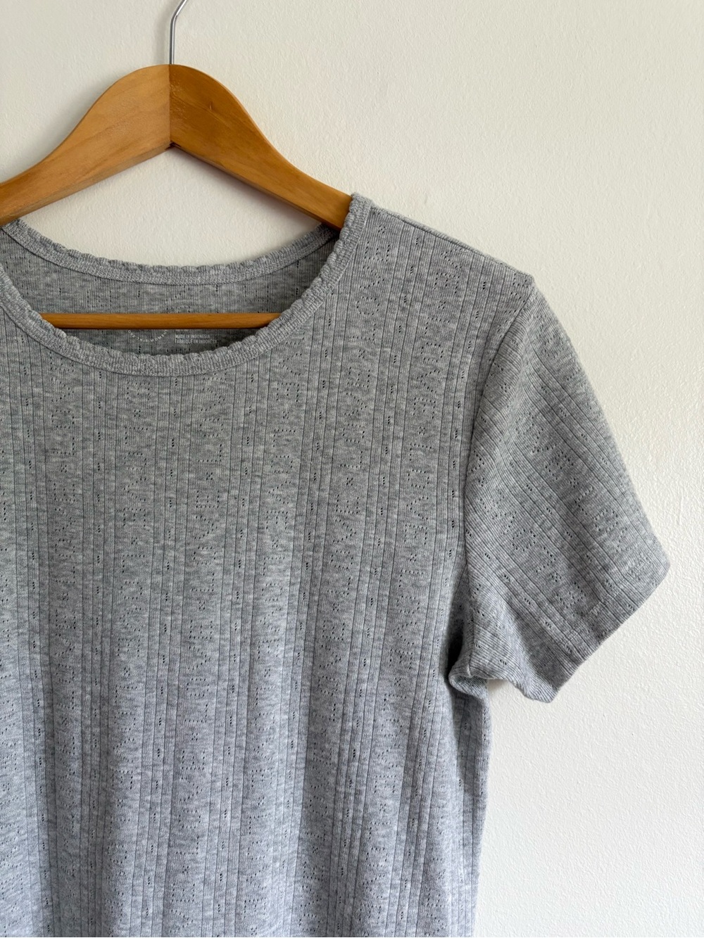 Aerie Grey Pointelle-Knit Short Sleeve Crewneck T-Shirt - Picture 2 of 4